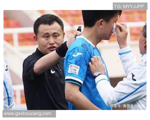 球员交易赛场爆发小插曲，裁判如何处理？